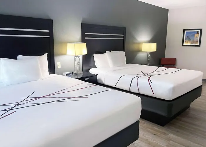 Hotel La Quinta & By Wyndham Midtown