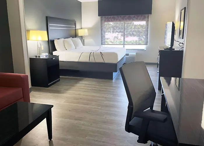La Quinta & By Wyndham Midtown Hotel 3*