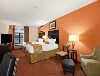 La Quinta & By Wyndham Midtown Hotel Tulsa